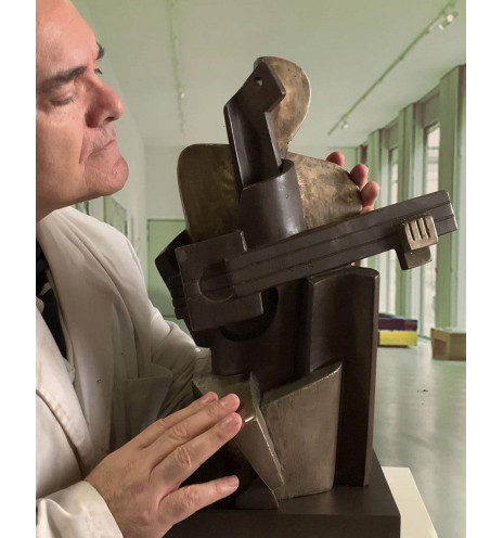 Big Guitarist Arlequin Casting Bronze 2