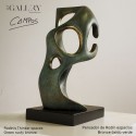 Sculpture Rodin's thinker spaces in green rusty bronze