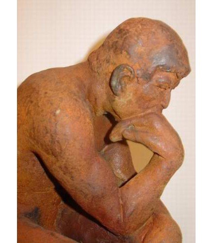 Sculpture The Big Thinker in rusty bronze