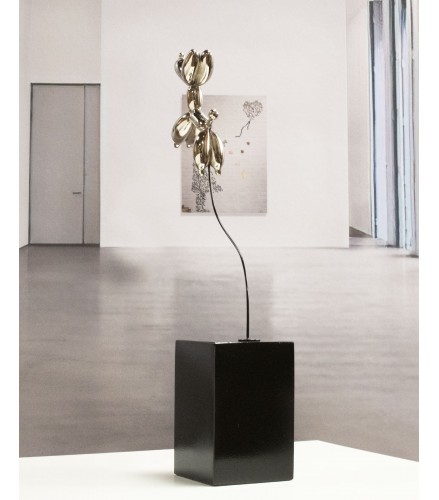 Weightless balloon dog nickel