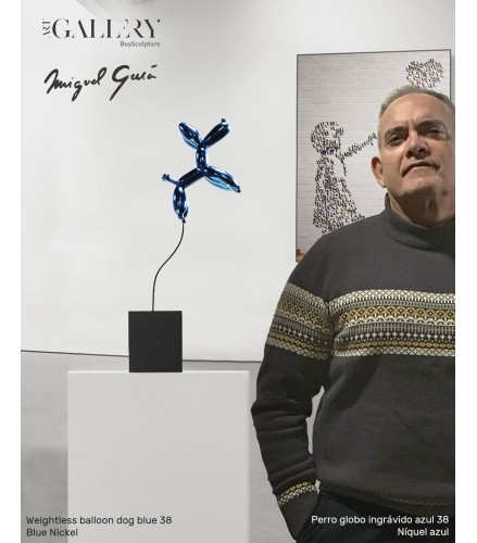 Weightless balloon dog blue 38