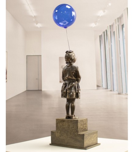 Girl with blue magic balloon 34