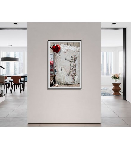 BALLOON GIRL ESCAPING