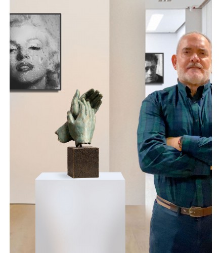 Infinite applause green