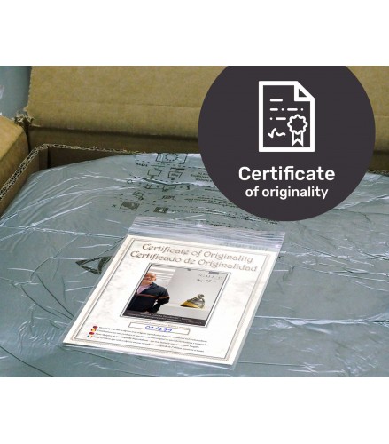 Cubist Menina Waving