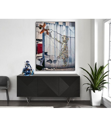 Girl Wall Balloon Dog Escaping