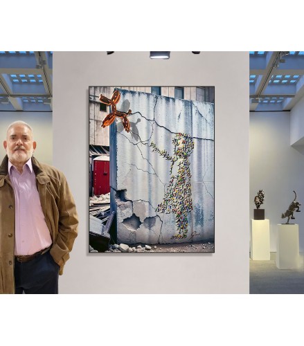 Girl Wall Balloon Dog Escaping