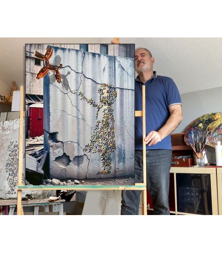 Girl Wall Balloon Dog Escaping