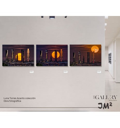 Moon Towers Acanto Collection - Jazzy Moons