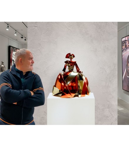 Menina Air and Metal in Red Nickel