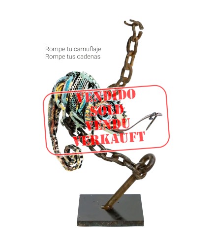 Break your camouflage Break your chains