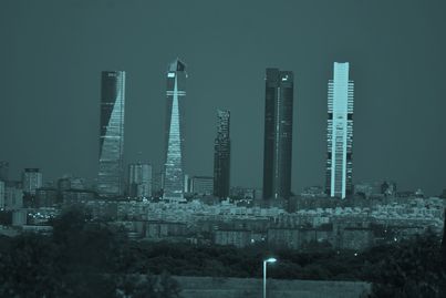 Four Torres Business Area